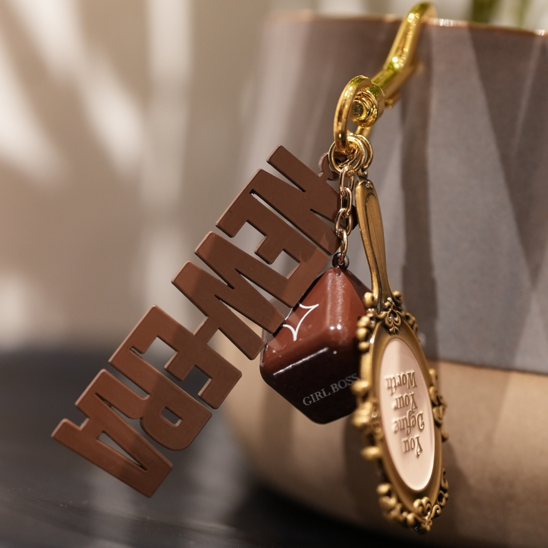 Girl Boss Mini Sculpture Bundle - Brown